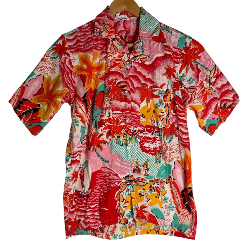 Vintage Express Women's Hawaiian Tropical Short Sleeve Button Shirt Red Medium